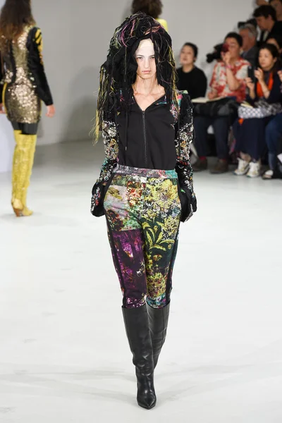 Look 9